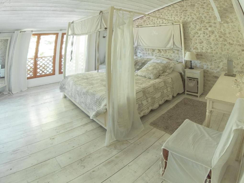 Domaine De Quittignan Brillette Hotell Moulis-en-Médoc Exteriör bild